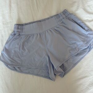 Lululemon Hotty Hot shorts 2.5”
